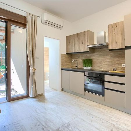 Amphitheater 3+2 Modern Apartment With Terrace, Wifi, Netflix PUY Eksteriør bilde