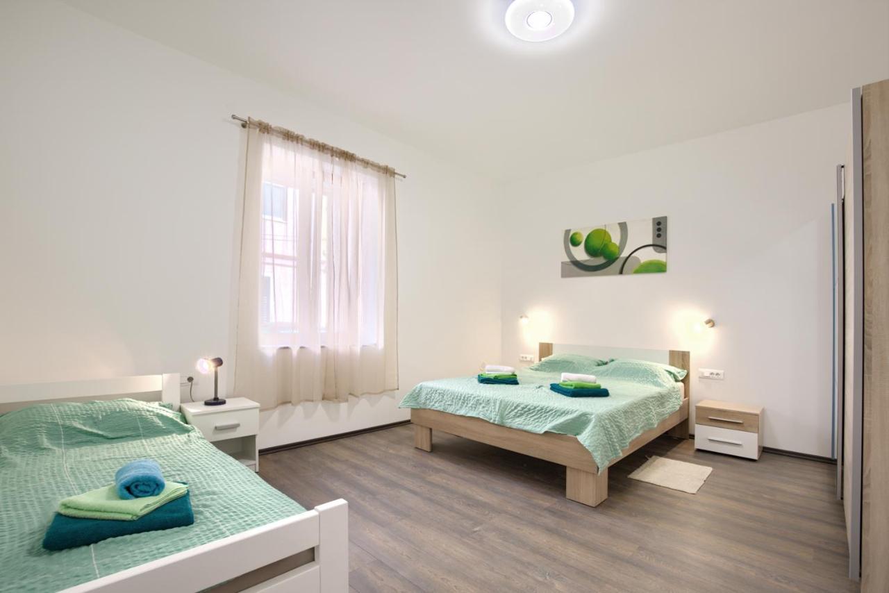 Amphitheater 3+2 Modern Apartment With Terrace, Wifi, Netflix PUY Eksteriør bilde