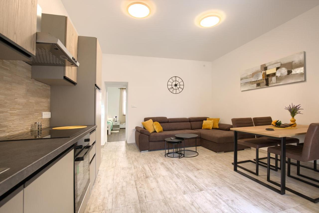 Amphitheater 3+2 Modern Apartment With Terrace, Wifi, Netflix PUY Eksteriør bilde